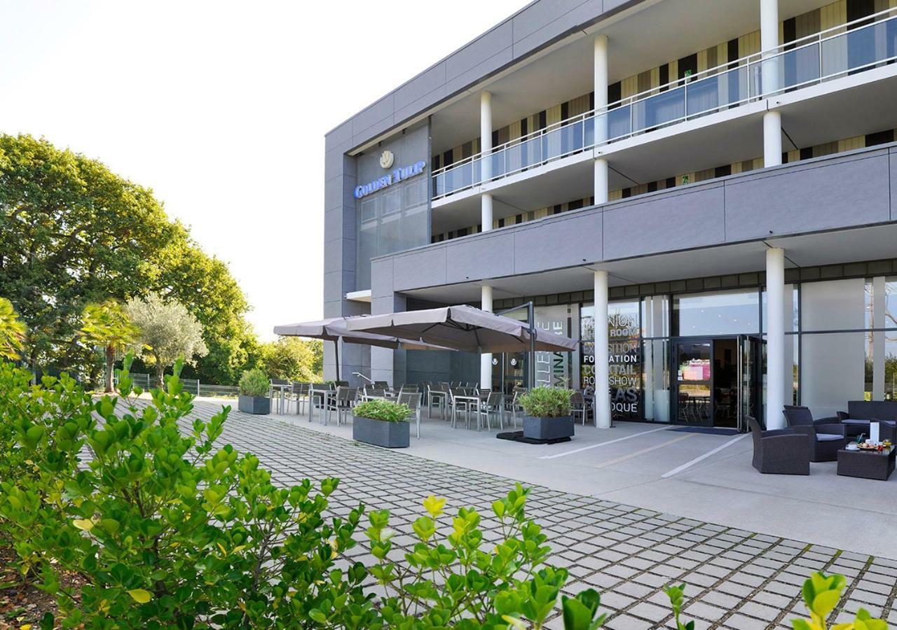 Golden Tulip Pornic Suites- Appart Hotel Exteriör bild