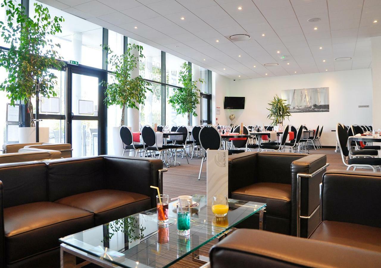 Golden Tulip Pornic Suites- Appart Hotel Exteriör bild