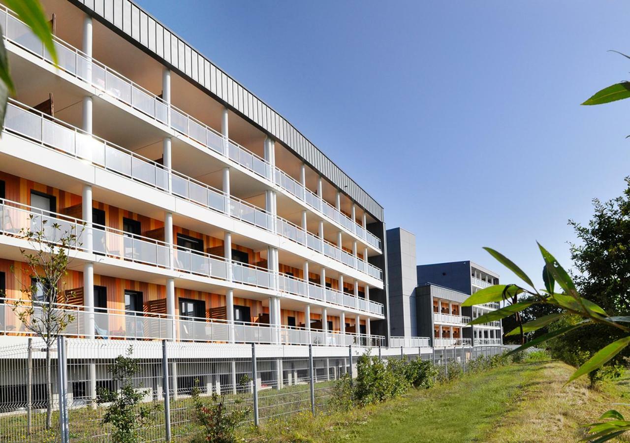 Golden Tulip Pornic Suites- Appart Hotel Exteriör bild